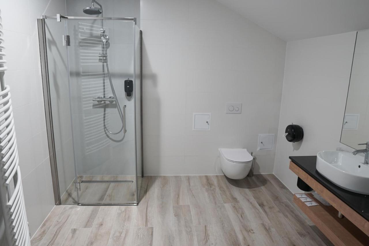 Hotel Szklane Lniane Korczyna  Zewnętrze zdjęcie